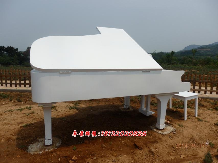 仿真鋼琴雕塑，玻璃鋼鋼琴雕塑