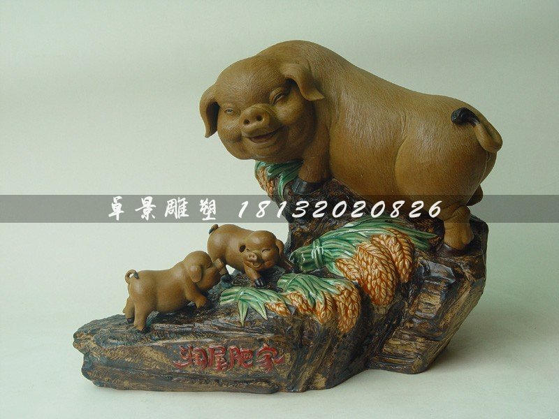 仿真小豬雕塑，玻璃鋼小豬雕塑