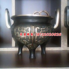 三足銅鼎，仿古香爐銅雕