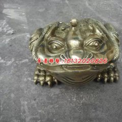 金蟾銅雕，小型招財金蟾銅雕