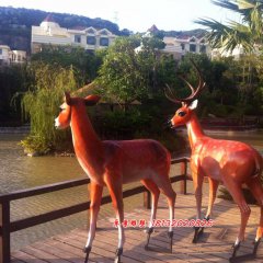 玻璃鋼烤漆小鹿雕塑，玻璃鋼鹿