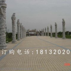 青石華表，廣場龍柱石雕