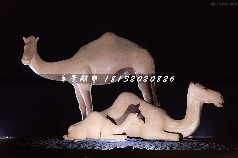 駱駝一家雕塑，玻璃鋼仿真動物雕塑