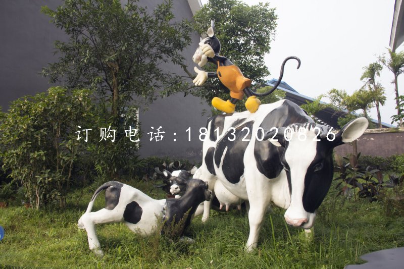 玻璃鋼奶牛雕塑，公園動物雕塑