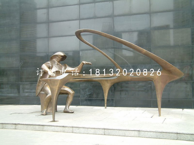抽象人物彈鋼琴雕塑，玻璃鋼仿銅雕塑