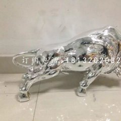 開荒牛雕塑，廣場不銹鋼牛雕塑