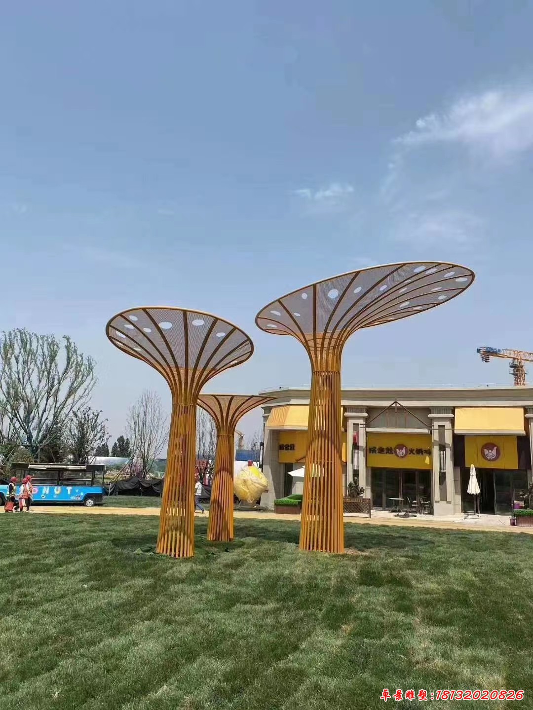 不銹鋼抽象大樹(shù)雕塑