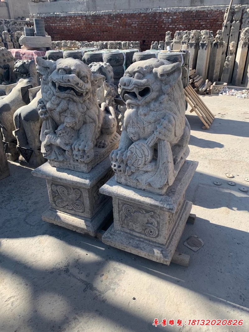 仿古獻錢獅石雕