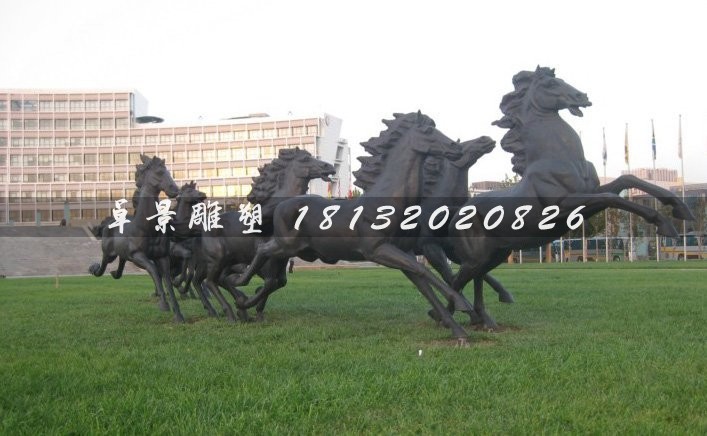 廣場銅馬雕塑，群馬銅雕