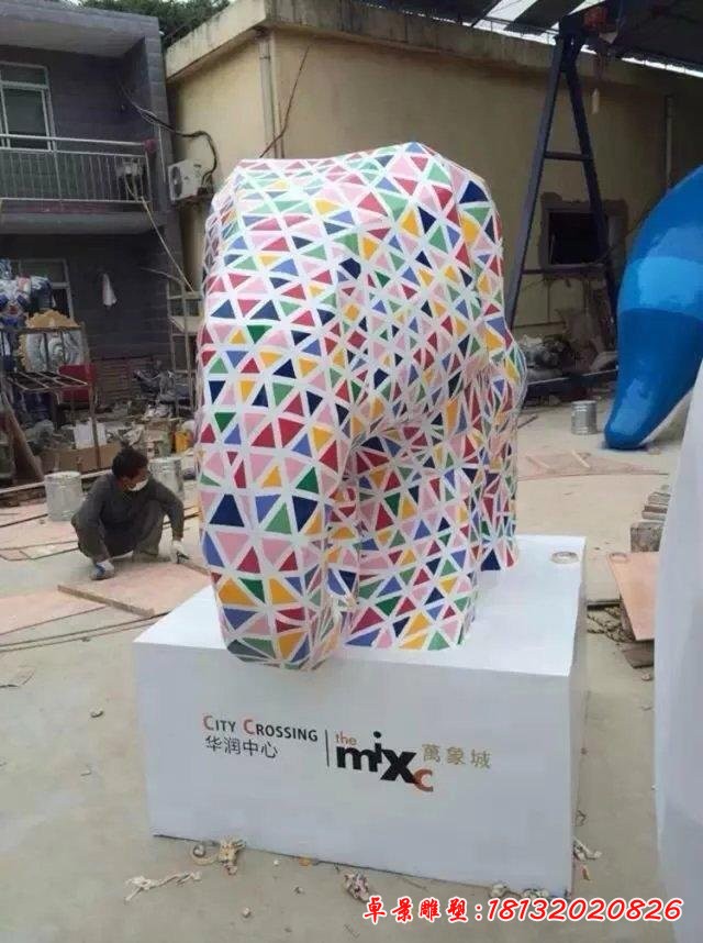 玻璃鋼彩色大象雕塑，公園玻璃鋼大象雕塑