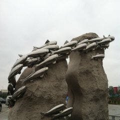 不銹鋼鯉魚群公園動(dòng)物雕塑