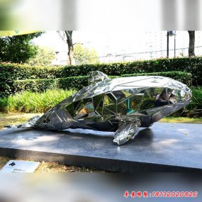 不銹鋼抽象鯊魚雕塑