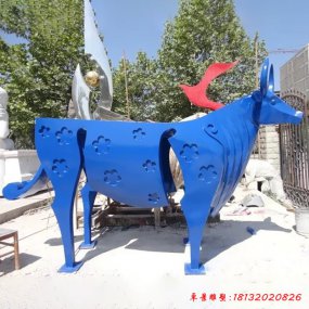 不銹鋼牛雕塑