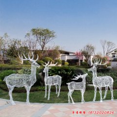 拉絲不銹鋼鏤空鹿雕塑