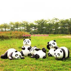 個性熊貓玻璃鋼雕塑